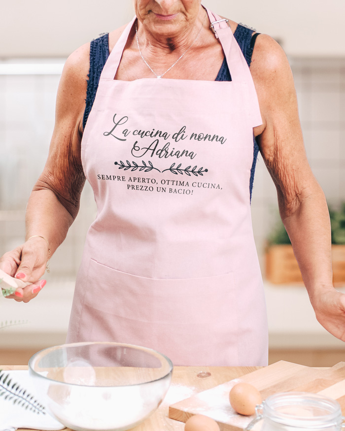 Grembiule Personalizzato La Cucina di Nonna, Nipoti Benvenuti - Idea  Regalo per la Nonna