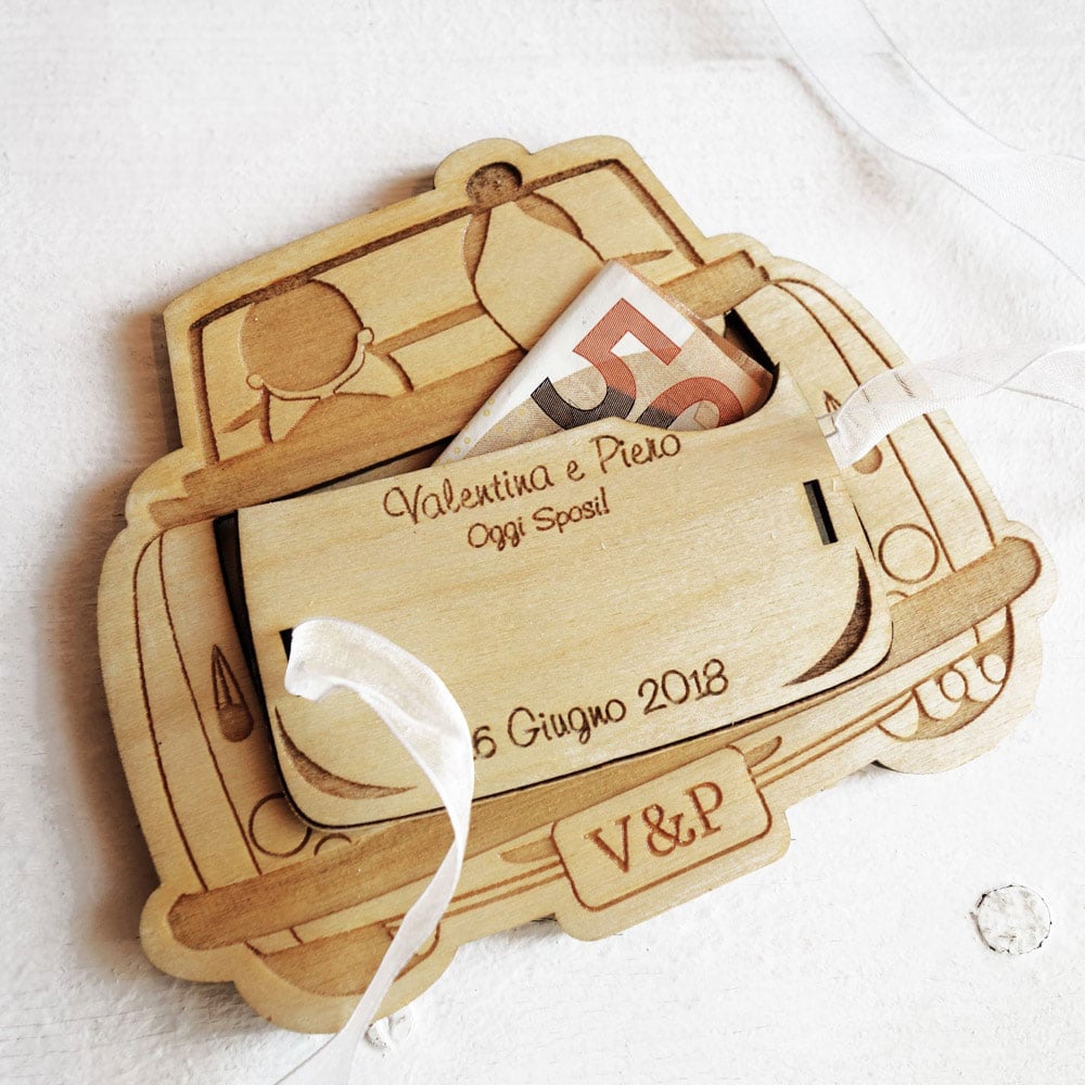 macchinina-portasoldi-personalizzata-legno-regalo-matrimonio2