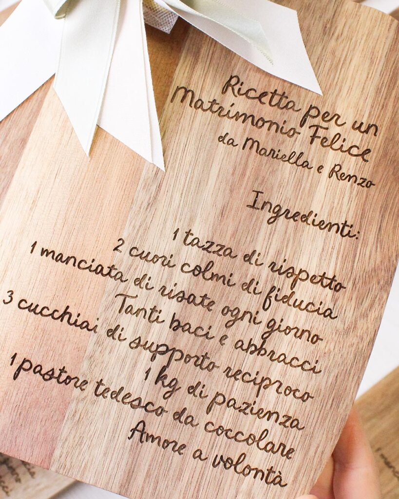 tagliere-personalizzato-bomboniera-anniversario-ricetta03