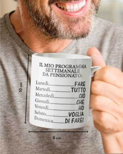 infografica-tazza-mug-programma-settimanale-pensionato