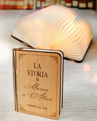 lampada-libro-luminosa-storia-amore-coppia-lettura-003